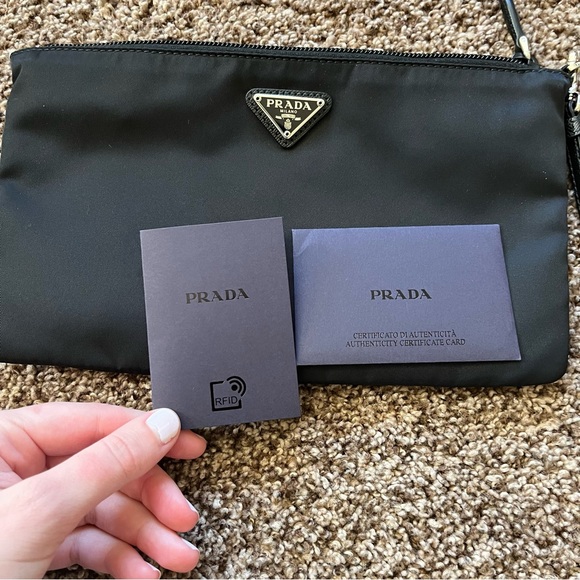 Authentic Prada Black Nylon Wristlet - Picture 4 of 12